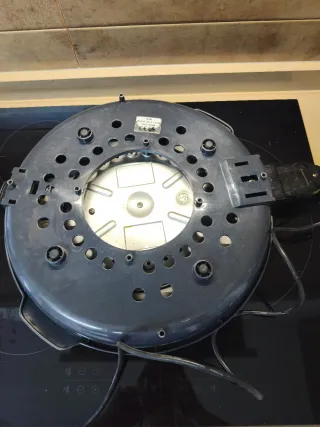 Plancha Eléctrica Circular con Tapa
