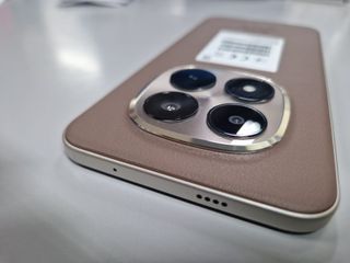 REDMI NOTE 15 PRO+ 5G CON CAJA (179056)