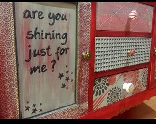 Aparador Vintage Rojo con Cajones y Puerta