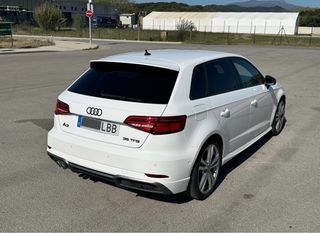 Audi A3 35 TFSI Sportback S-line S-Tronic