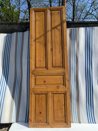 Puerta de pino antigua 132x74 (4 unidades/400€)