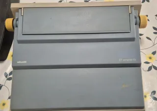 Máquinas escribir Triumph Tippa Olivetti electrica