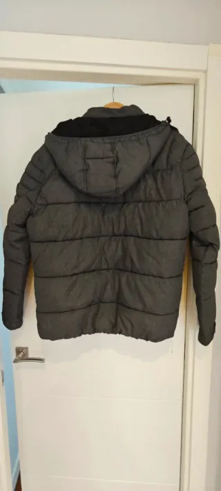 Cazadora Jack&Jones gris con capucha