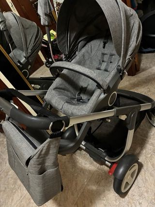 Carro Stokke gris