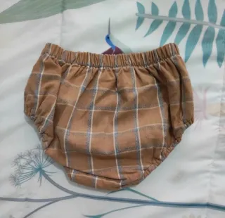 Jesusito niña cuadros marrón lazo azul