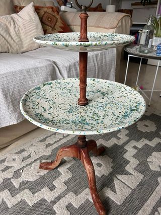 Frutero de 2 pisos con diseño salpicado vintage