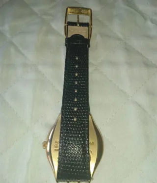 Reloj Swatch Irony Big Romanico YGG106 en Oro Gold