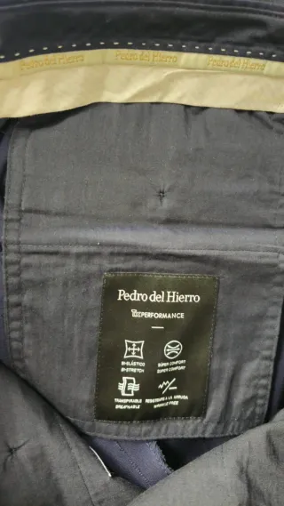 Traje Pedro del Hierro azul marino