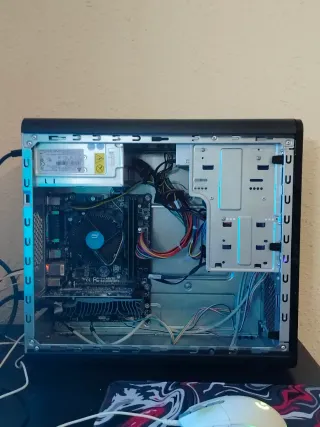 PC Sobremesa Negro