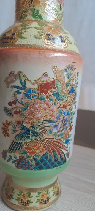 Jarrón de porcelana chino decorado