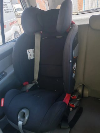 Dos sillas de coche gb 25% menos impacto