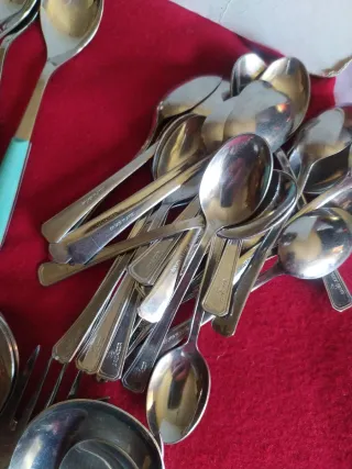 Lotto posate acciaio inox manico colorato