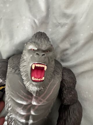 Figura Godzilla x Kong Gigante Playmates Toys
