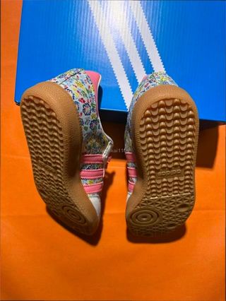 Adidas Samba OG Talla 37 Flores Rosas