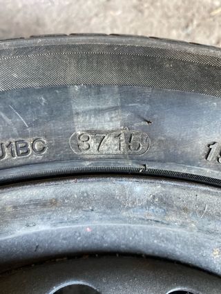 Llanta con neumático 185/65R15 88V