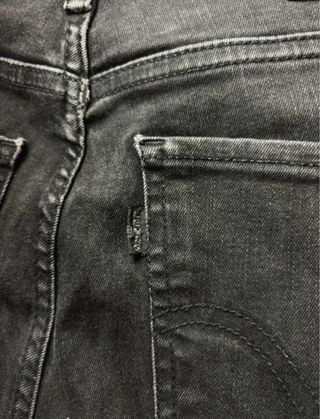 Pantalón Vaquero Levi's Y2K Vintage.