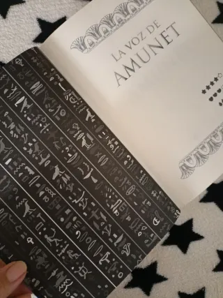 La voz de Amunet - Victoria Álvarez