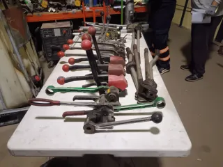 Lote de flejadoras y grapadoras