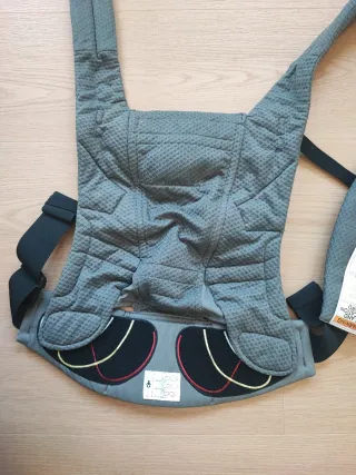 Mochila Portabebés Ergobaby Adapt Gris