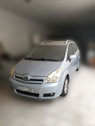 Toyota Corolla Verso 2005
