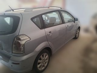Toyota Corolla Verso 2005