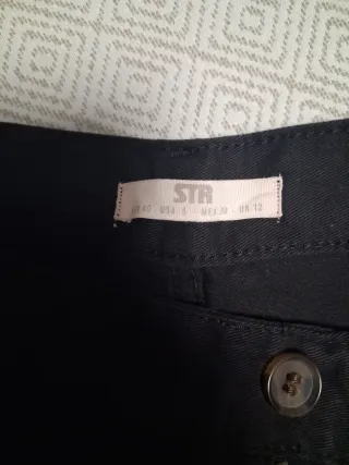 Pantalón cargo negro
