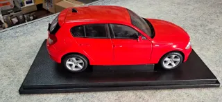 Bmw 120i Welly 1/18 Rojo