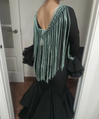Mantoncillo flamenco flecos verde
