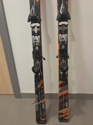 Esquís Salomon Mustang 170