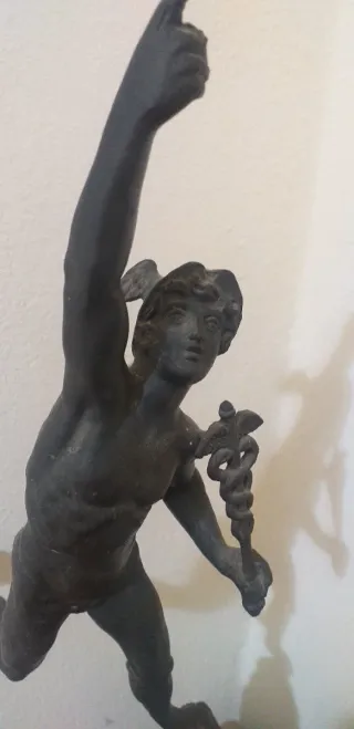 Mercurio alato Hermes statua bronzo