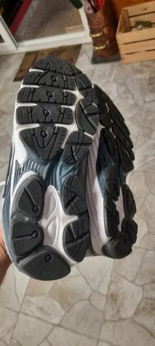 Saucony Progrid Omni 9