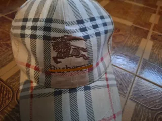 Cappello Burberry Beige