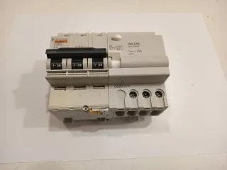 Merlin Gerin C60N Vigi 3 polos