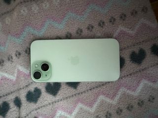 iPhone 15 128GB verde - Como Nuevo
