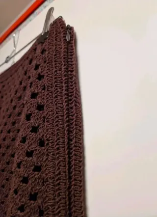 Falda Massimo Dutti punto crochet marrón