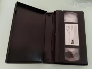 Lote Luis Miguel: 2 VHS y 5 CDs