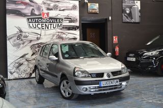 Renault Clio 2004