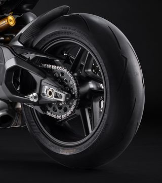 Ducati Panigale V4 TRICOLORE