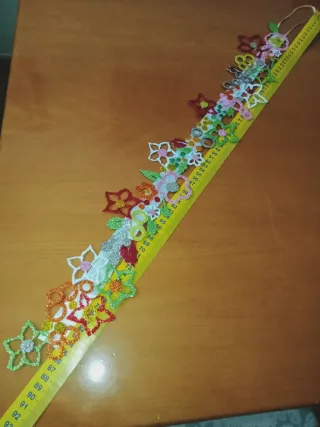 Ghirlanda fiori brillanti e multicolore handmade