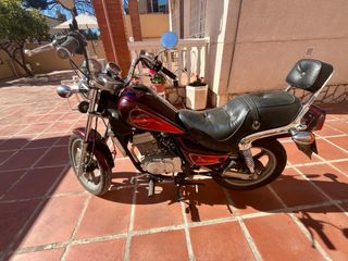 Hyosung Cruise 125cc - Moto Custom