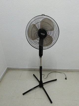 Ventilador de mesa Technostar con regalos