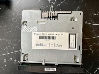 Radio CD MP3 con cargador