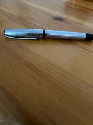 Bolígrafo plateado con clip Montt Blanc
