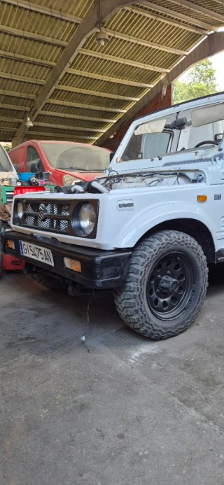 suzuki samurai  samurai 1000 92