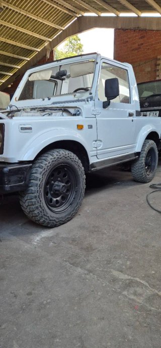 suzuki samurai  samurai 1000 92