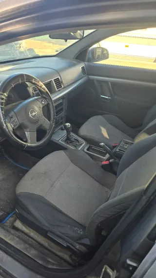 Opel Vectra 2004