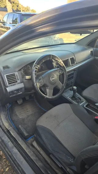 Opel Vectra 2004
