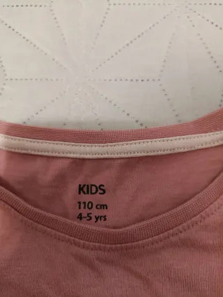 Camiseta niña rosa corazón