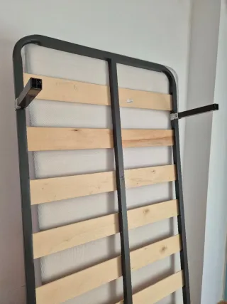 3 Somieres 90cm / 1Somier 135cm + colchones regalo