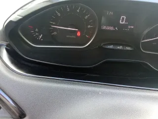 Peugeot 208 2016